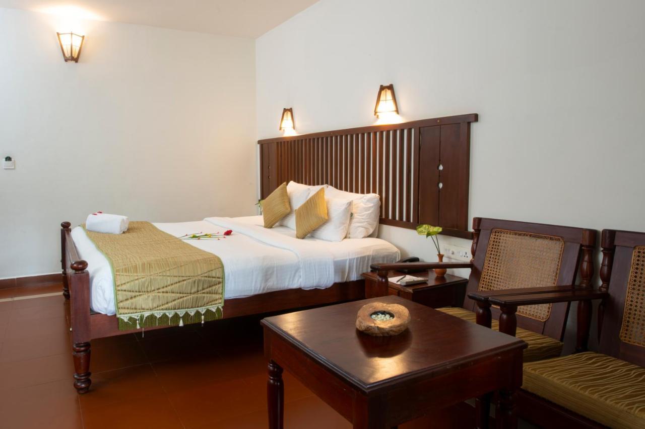 กรีนวูด รีสอร์ต เทกกาดี Hotel เทกคาดี ภายนอก รูปภาพ