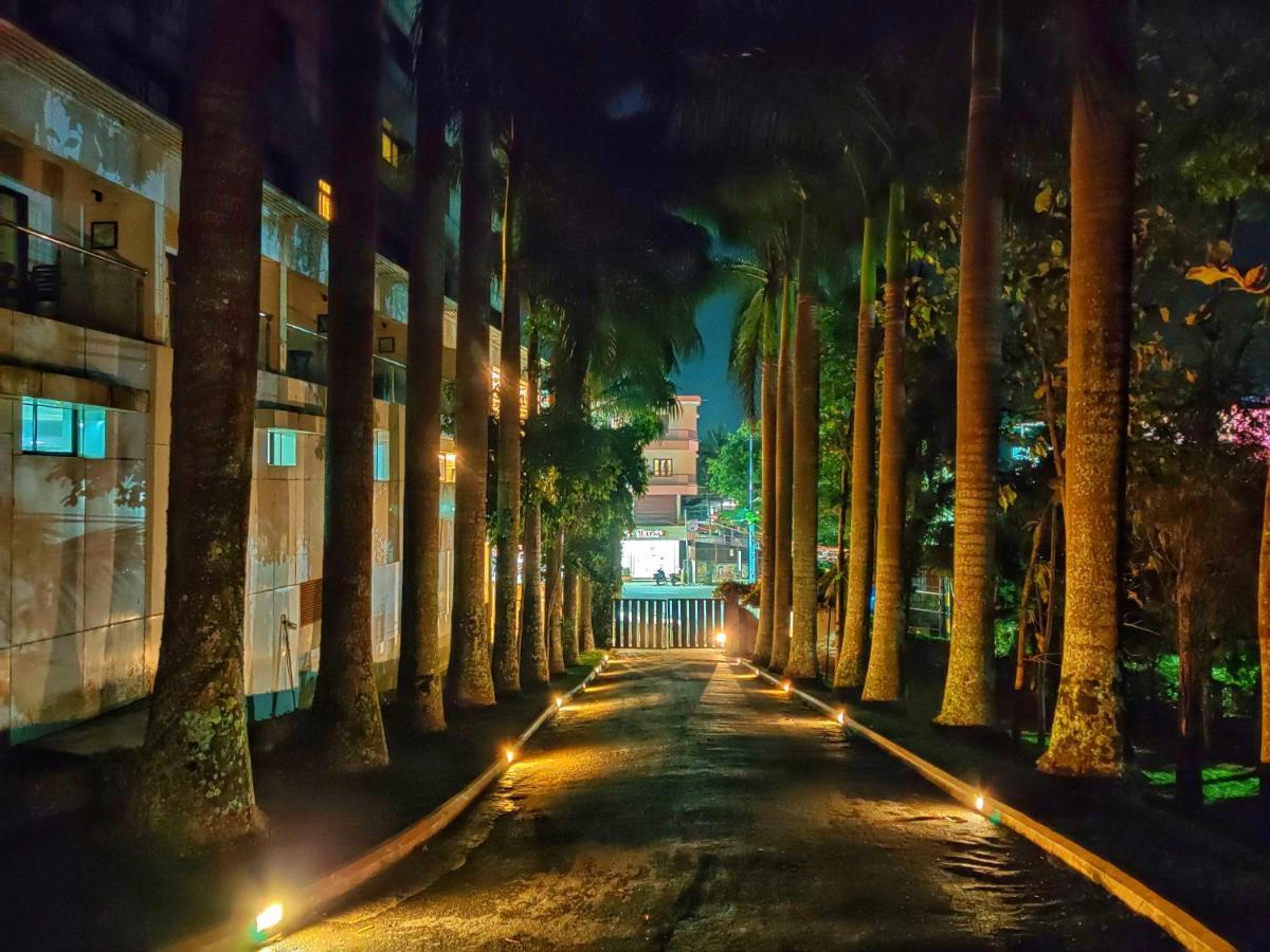 กรีนวูด รีสอร์ต เทกกาดี Hotel เทกคาดี ภายนอก รูปภาพ